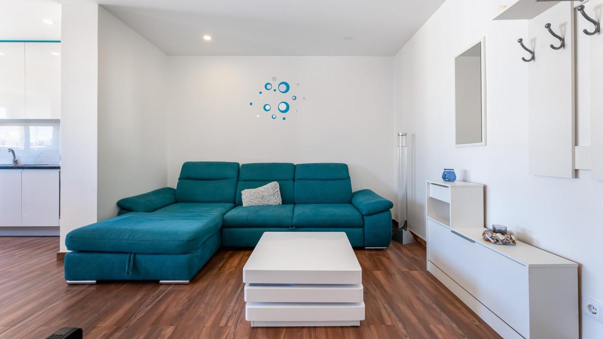 Serene Blue 1 Bdr Flat With Balcony By Lovelystay ปอร์ติเมา ภายนอก รูปภาพ
